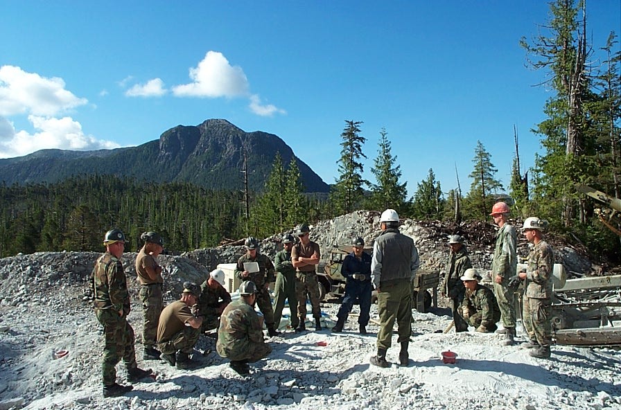 073001 4+600 Safety Brief.JPG