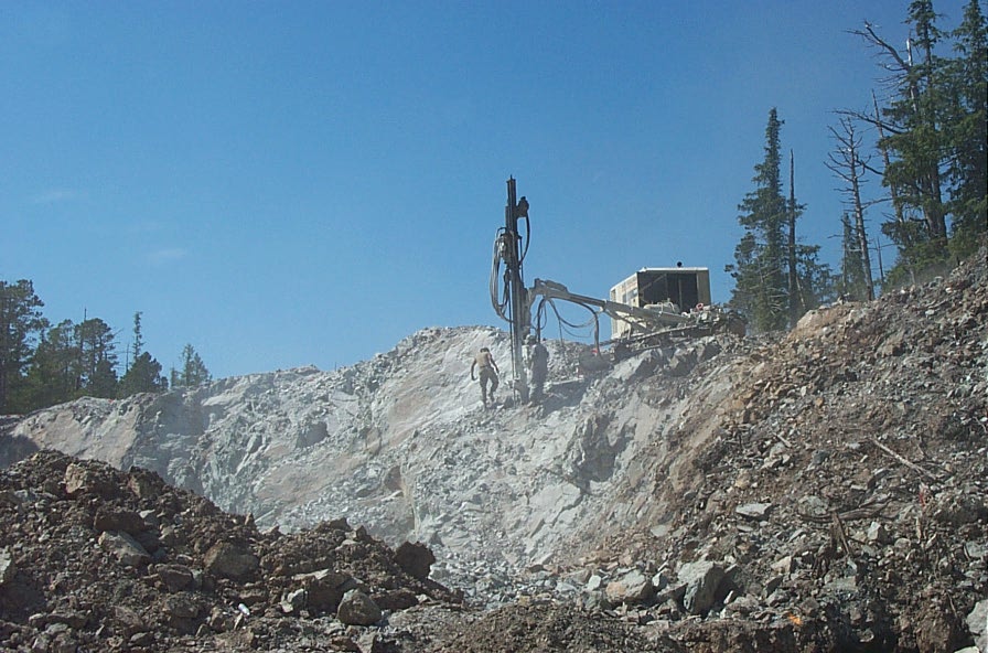 081301 Drilling at 5+400.jpg