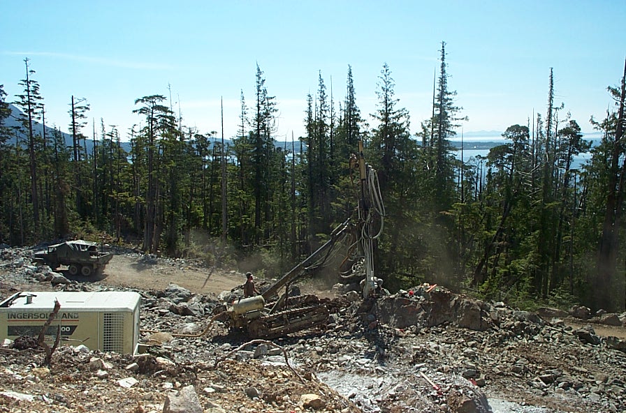 081301 Drilling at 6+100.jpg