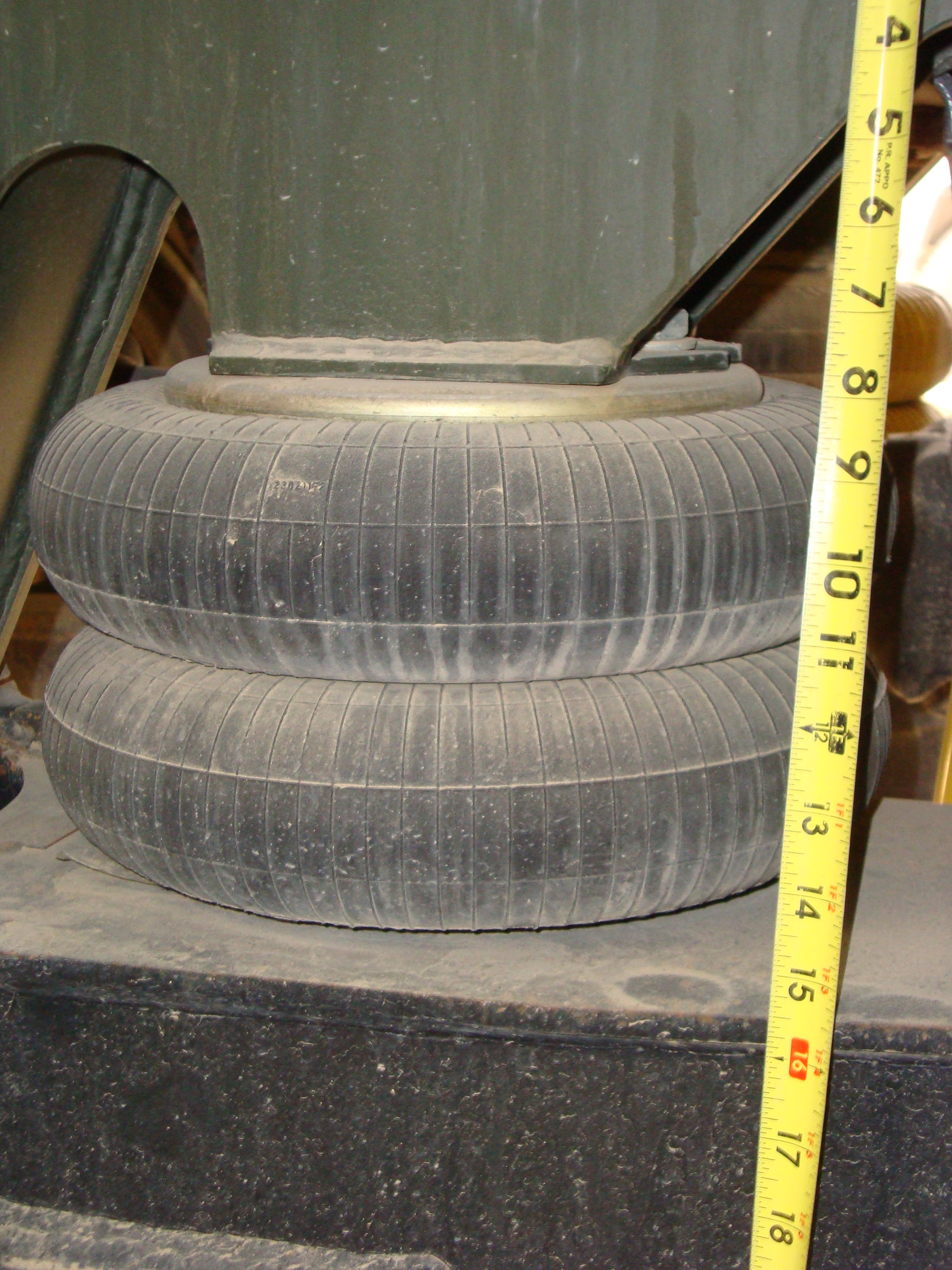 659 Rear drverside.JPG