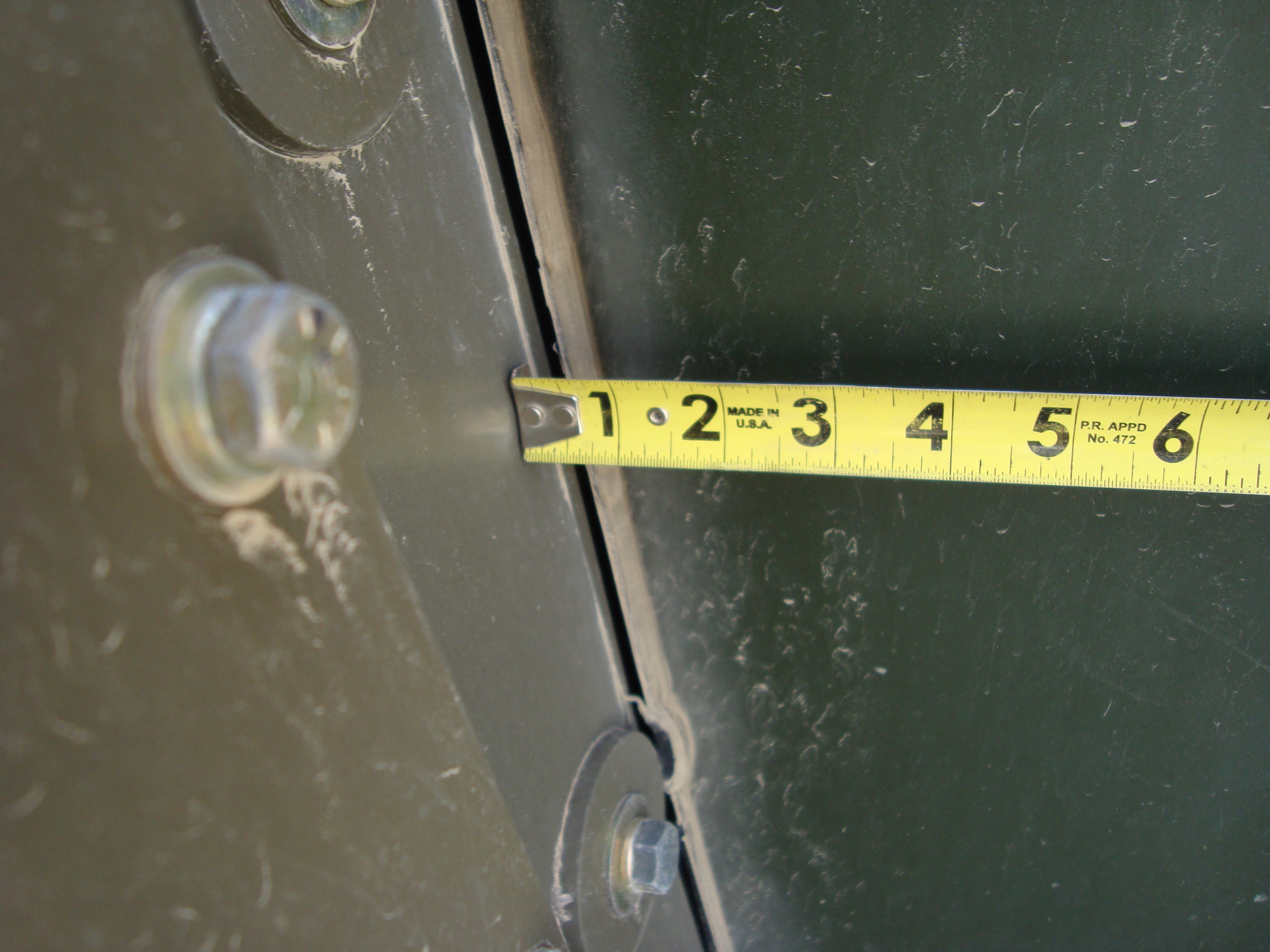 660 Rear of cab lower.JPG