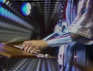 Earth, Wind & Fire - September (Official HD Video).mp4