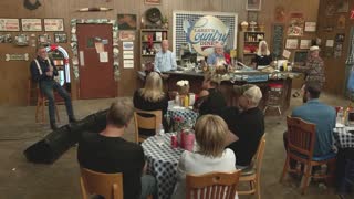 RAY STEVENS sings THE GAMBLER & THE OCTOPUS on LARRY'S COUNTRY DINER!.mp4