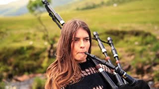 Thunderstruck + It's a Long Way to the Top _ AC_DC Bagpipe Cover - Goddesses of Bagpipes.mp4