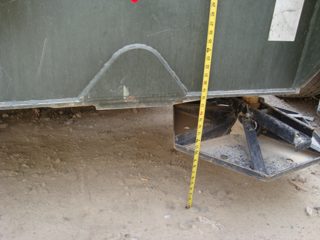 660 Rear bumper passenger.JPG