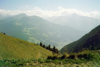 025_12a.jpg