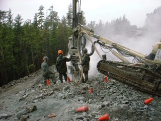 071401 EOCN Hunt  & Shepard Drilling.JPG