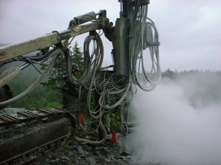 071401 EOCN Hunt  Drilling.JPG