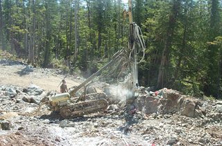 081301 Drilling 2 at 6+100.jpg