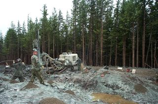 082301 Blowing Holes at 11+300.jpg