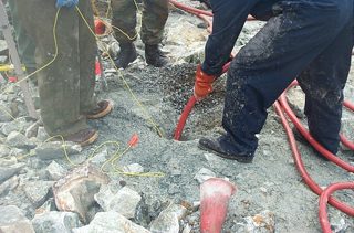 090601 Slurrey Hose.jpg